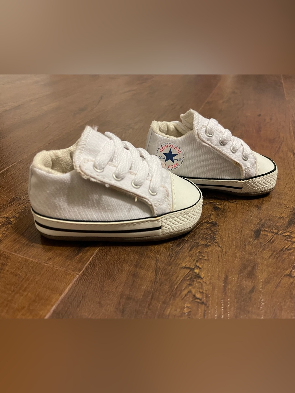 Converse baby White Low Top Canvas Sneakers